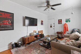 441 W Oakdale Ave in Chicago, IL - Building Photo - Building Photo