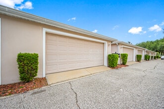 6138 Hadley Commons Dr in Riverview, FL - Building Photo - Building Photo