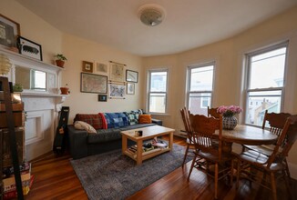 38 Jefferson St, Unit 3 in Cambridge, MA - Building Photo - Building Photo