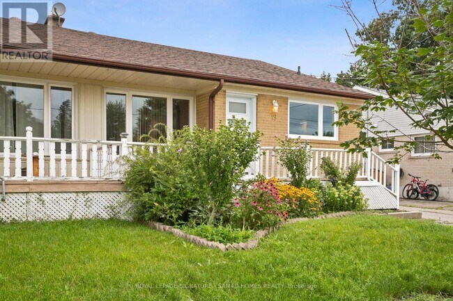 19 Langstone Crescent in Halton Hills, ON - Building Photo - Building Photo