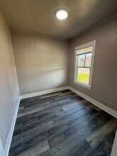 2811 Simpson Ave in Hoquiam, WA - Building Photo - Building Photo