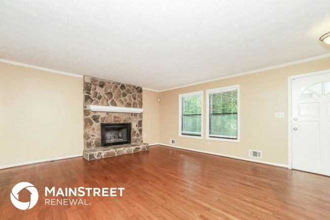 4027 Evelyn Dr in Powder Springs, GA - Building Photo - Building Photo