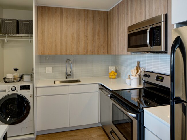 2619 N Clark St in Chicago, IL - Building Photo - Building Photo