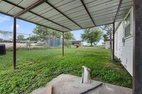 1906 N Main St photo'