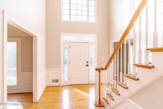 838 Lake Forest Pkwy in Louisville, KY - Building Photo - Building Photo