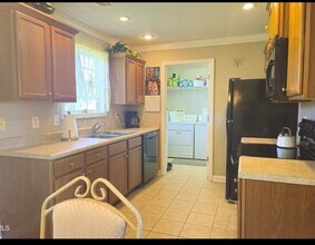 1594 Old Stagecoach Rd in Jonesborough, TN - Foto de edificio - Building Photo