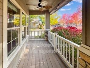 998 E Shadow Creek Ln in Eagle, ID - Building Photo - Building Photo