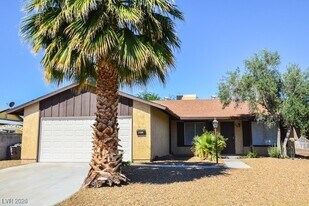 1108 Meadbrook St in Las Vegas, NV - Building Photo