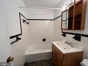8716 McNair Dr in Alexandria, VA - Building Photo - Building Photo