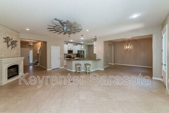 5532 Pamplona Wy in Sarasota, FL - Building Photo - Building Photo