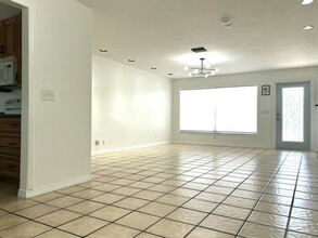 9312 SW 16th Rd W in Boca Raton, FL - Building Photo - Building Photo