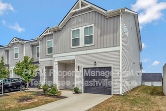 4519 Skywood Ln in Nashville, TN - Building Photo - Building Photo