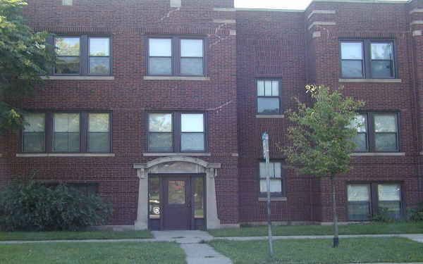 7151 S King Dr in Chicago, IL - Foto de edificio