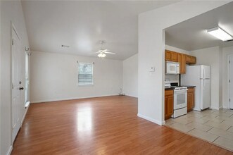 370 Cedar Ln in Ponchatoula, LA - Building Photo - Building Photo