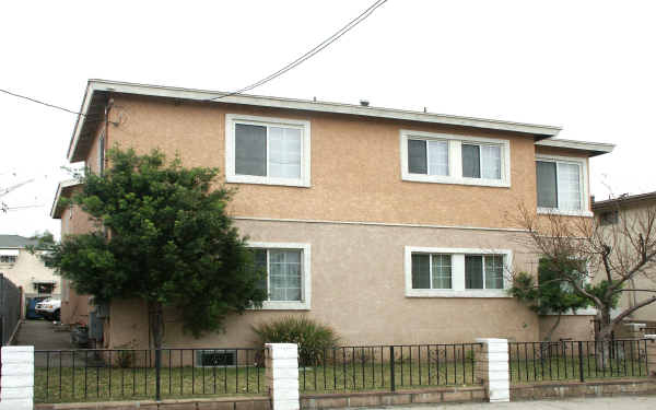 5528 Elmer Ave in North Hollywood, CA - Building Photo