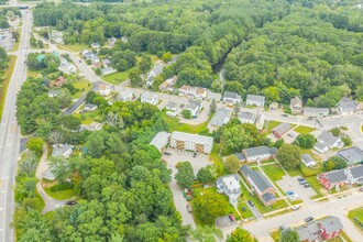 McDuffee Brook Apartments in Rochester, NH - Building Photo - Building Photo