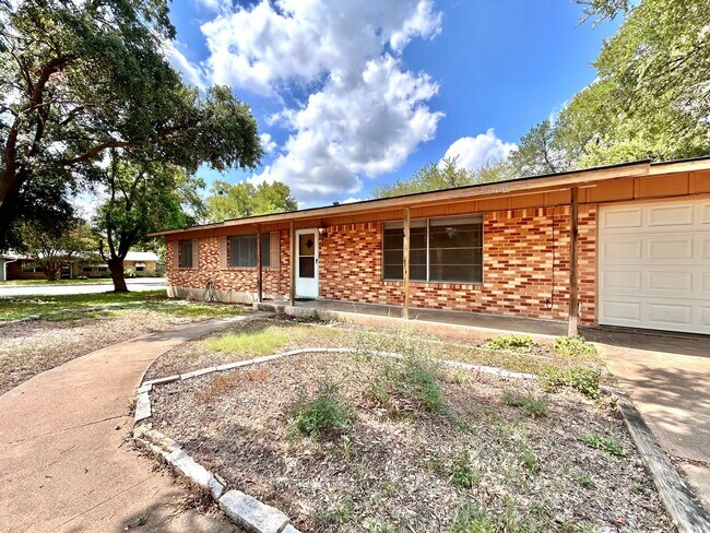 4604 Kiowa Pass in Austin, TX - Building Photo - Building Photo