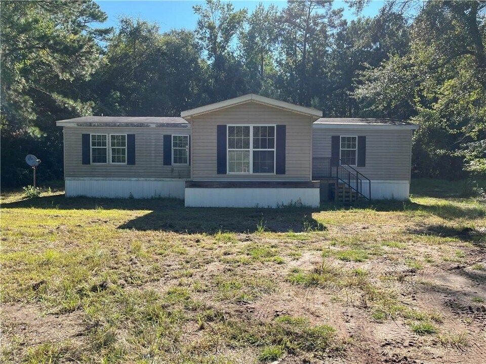 1977 Raleigh NE Rd in Townsend, GA - Building Photo