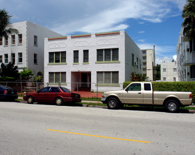 810 Euclid Ave in Miami Beach, FL - Foto de edificio - Building Photo