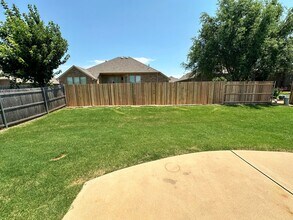 18504 Las Meninas Dr in Edmond, OK - Foto de edificio - Building Photo