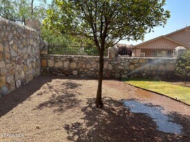 7336 Kiowa Creek Dr in El Paso, TX - Building Photo