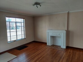 1579 Grandview Ave in Columbus, OH - Building Photo - Building Photo