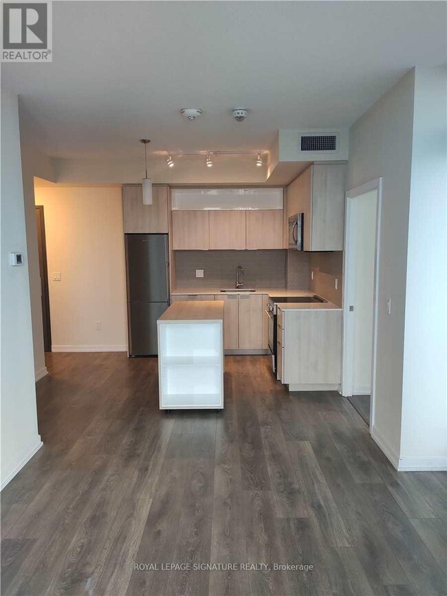 property at 50-1950 Forest Manor Rd