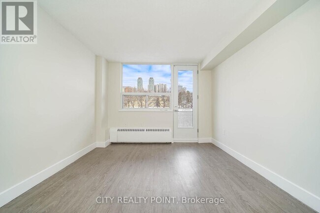 1500 Bathurst St in Toronto, ON - Building Photo - Building Photo