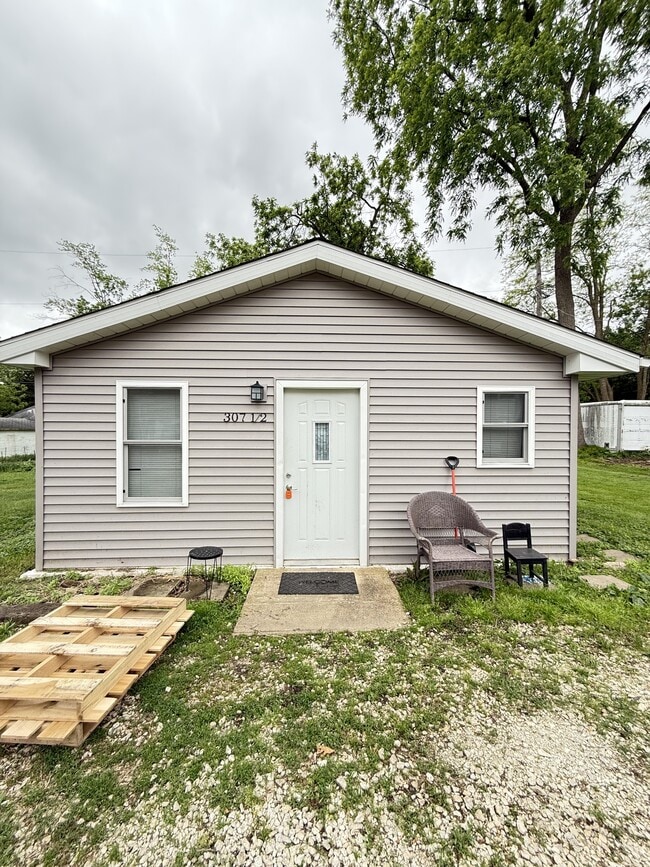property at 307 W Ells Ave
