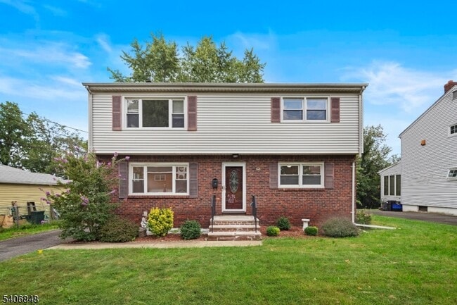 property at 12 Stanchak Ct