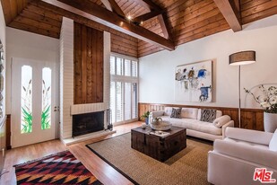 4507 Alla Rd, Unit 6 in Marina Del Rey, CA - Building Photo