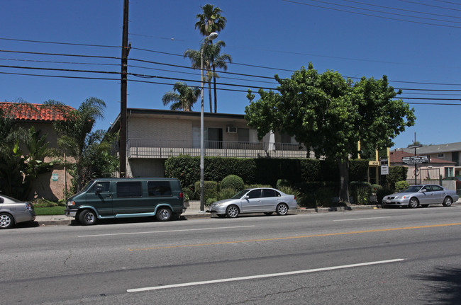 Kestona Apartments in Van Nuys, CA - Building Photo - Building Photo