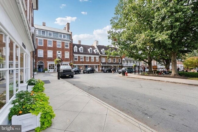 property at 31 Palmer Square W