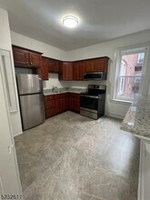 412-416 Bloomfield Ave, Unit 22 in Caldwell, NJ - Building Photo - Building Photo