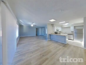 823 W Juanita Cir in Mesa, AZ - Building Photo - Building Photo