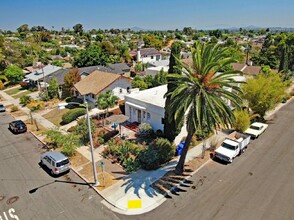 3076 Beech St in San Diego, CA - Foto de edificio - Building Photo