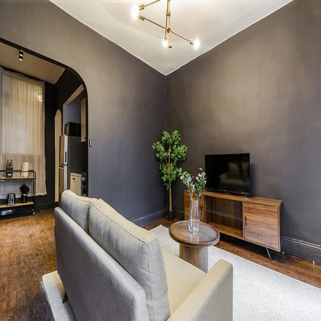 property at 333 Ed Koch Queensboro Bridge Path