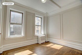 250 W 104th St in New York, NY - Building Photo - Building Photo