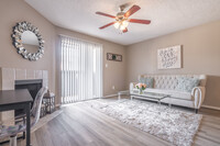 Century Park Apartments in Houston, TX - Building Photo - Interior Photo