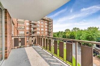 280 Boylston St in Brookline, MA - Building Photo - Building Photo