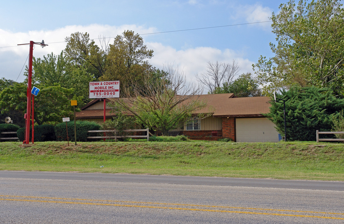 Town & Country Mobile Home Park in Lubbock, TX - Building Photo