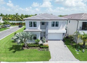 8151 Laurel Falls Dr in Boca Raton, FL - Building Photo
