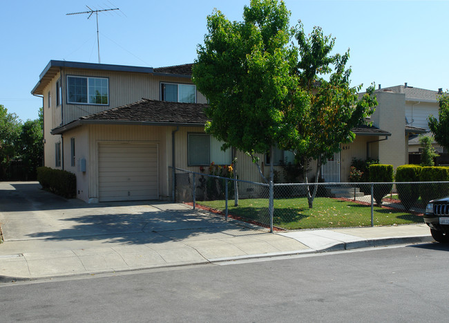 651 Azara Pl in Sunnyvale, CA - Building Photo - Building Photo