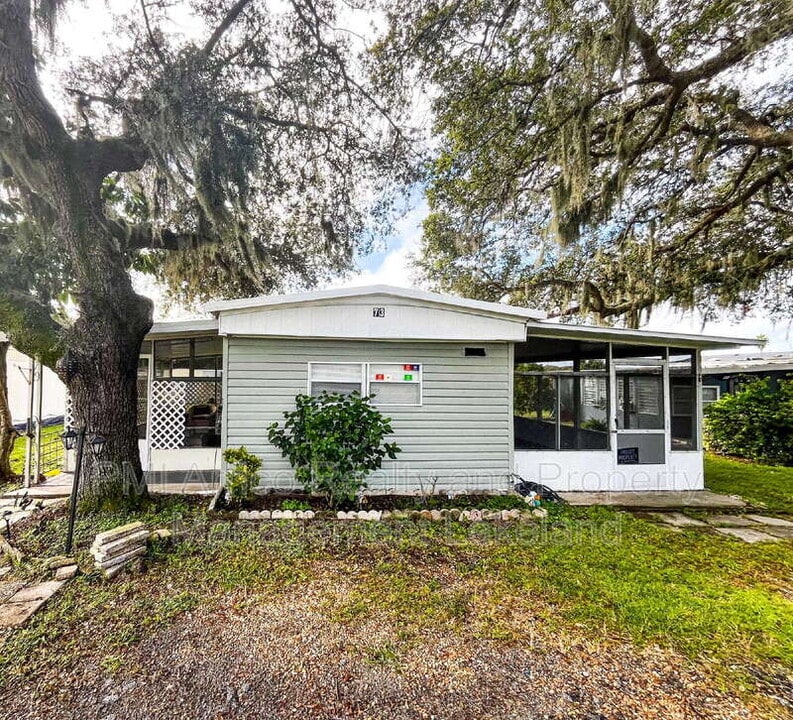 753 W Main St in Haines City, FL - Building Photo