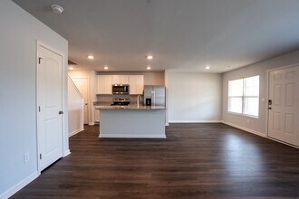 21436 Old Poseidon Ln in Athens, AL - Building Photo - Building Photo