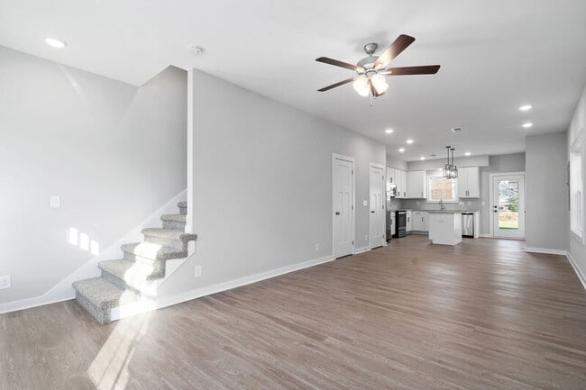 329 Honeycomb Ct