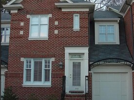 1156 Hampton Gardens Ln in Charlotte, NC - Building Photo