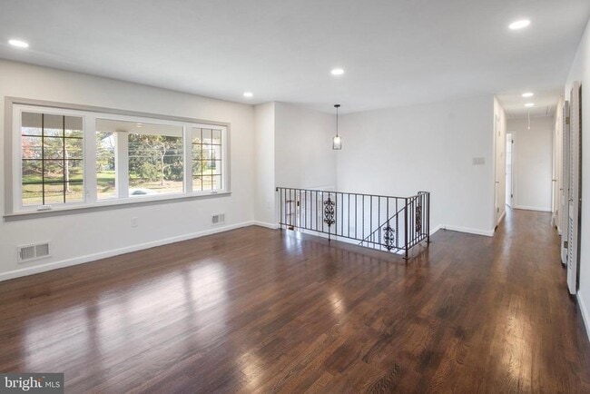 property at 155 Franklin Corner Rd