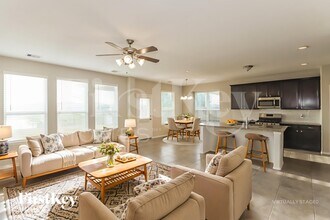 5010 Naples Grove Ln in Rosharon, TX - Building Photo - Building Photo