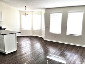 7051 W Saw Timber Way in West Jordan, UT - Building Photo - Building Photo